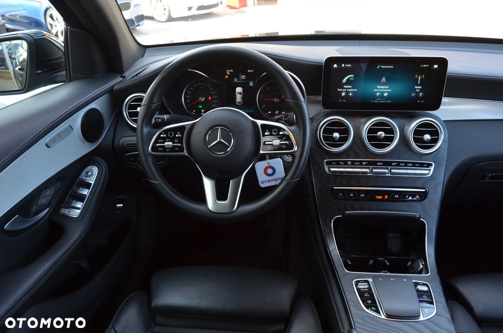 Mercedes-Benz GLC - 21