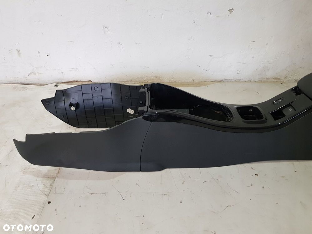 tunel środkowy 969100026r renault megane iii lift 12r eu kombi - 4