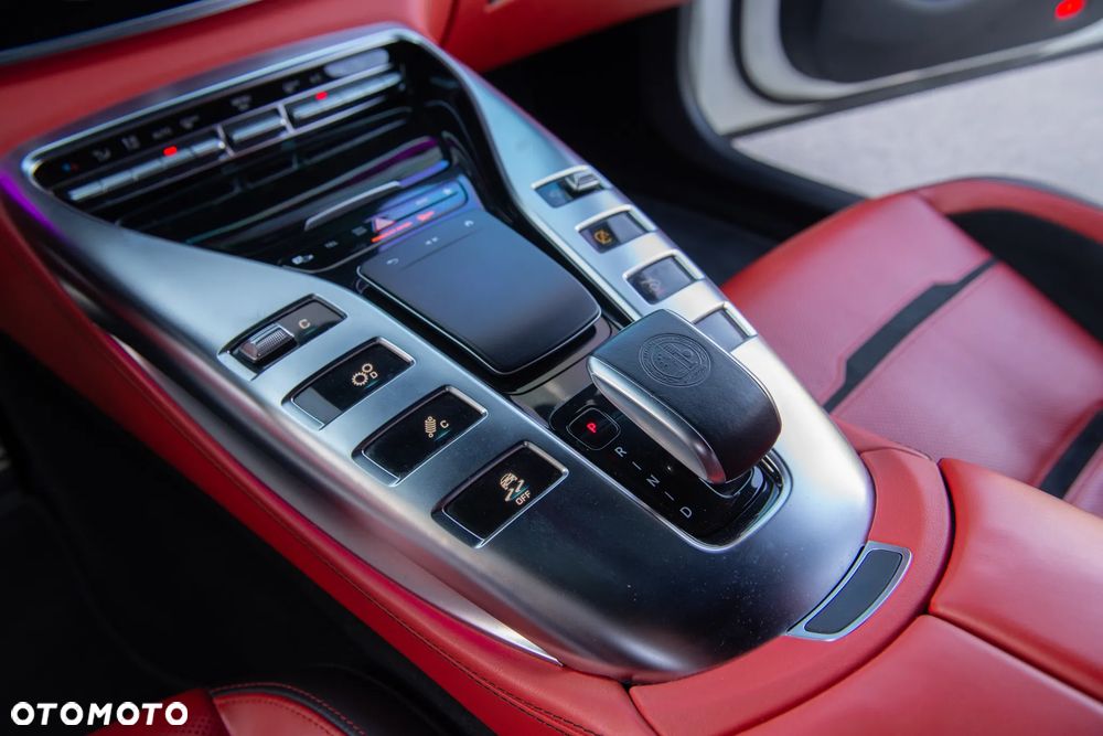 Mercedes-Benz AMG GT 63 S 4Matic+ Speedshift MCT 9G - 26