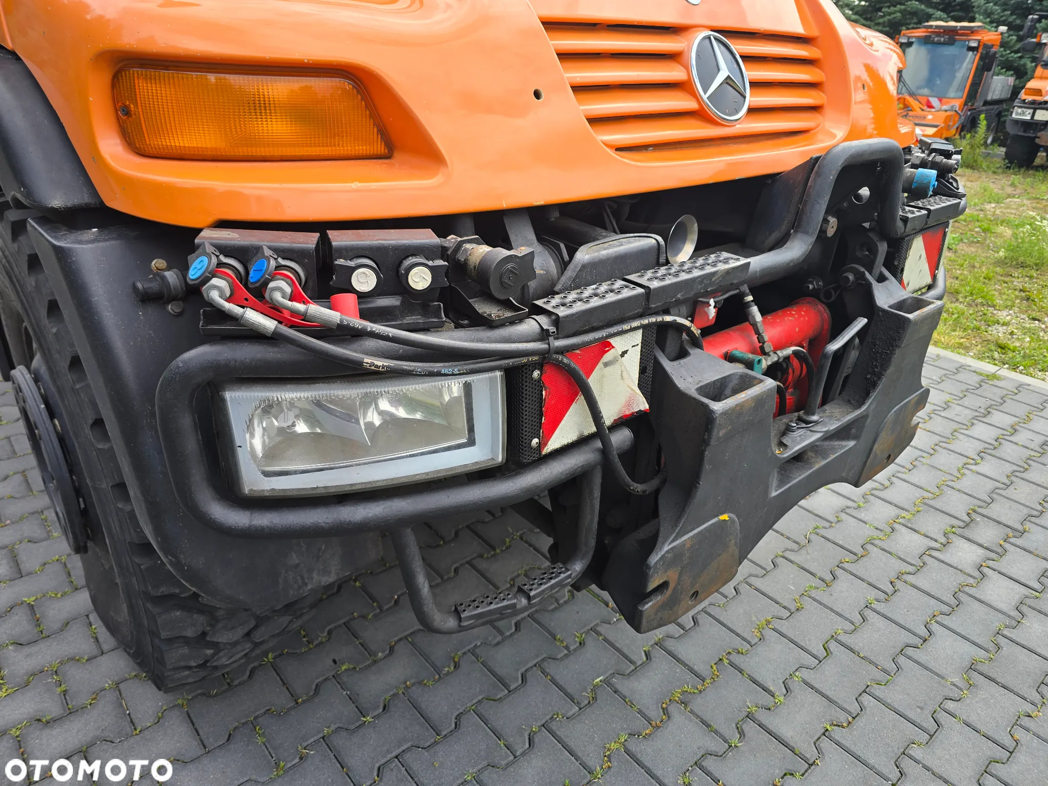 Unimog U400 - 12