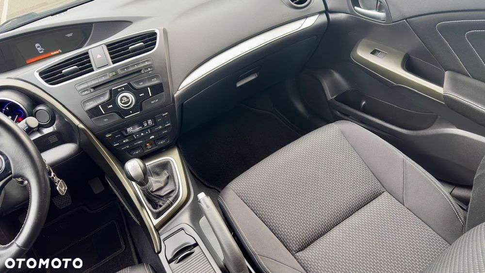 Honda Civic Tourer 1.8 i-VTEC Elegance - 22