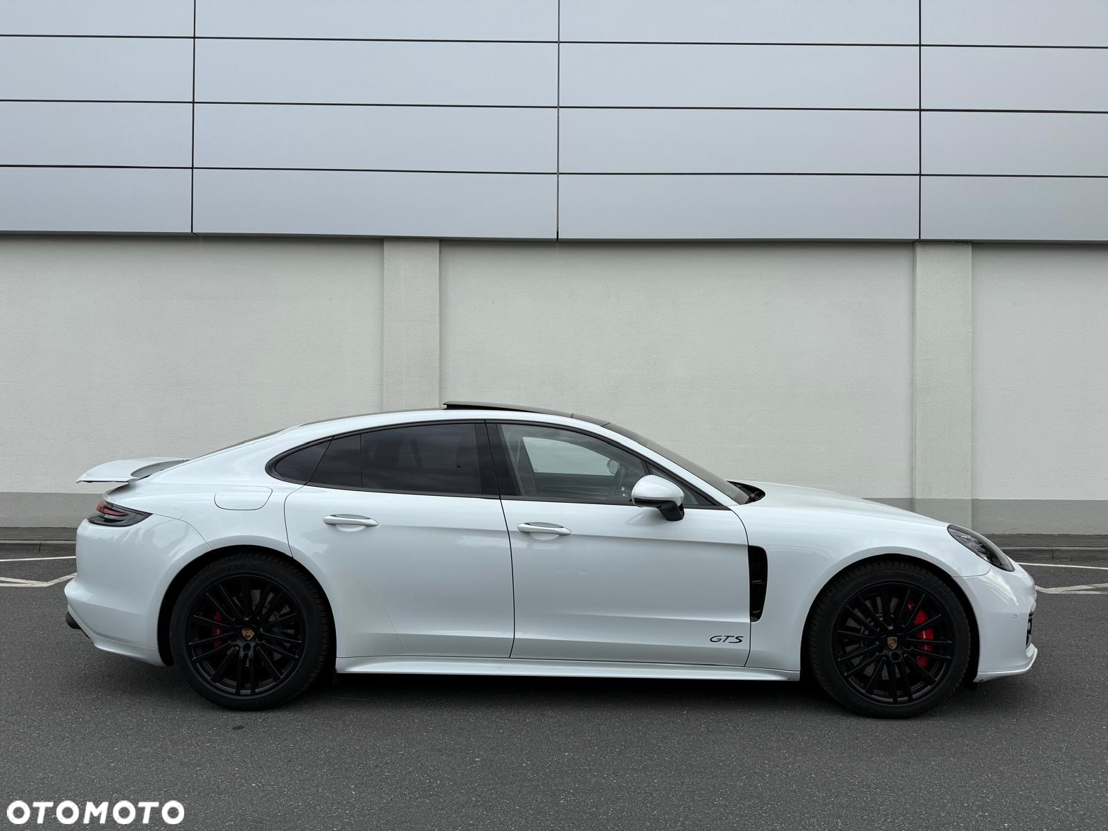 Porsche Panamera GTS GPF - 2