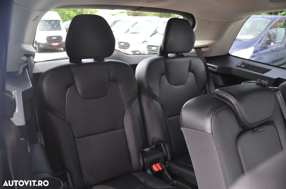 Volvo XC 90 - 7
