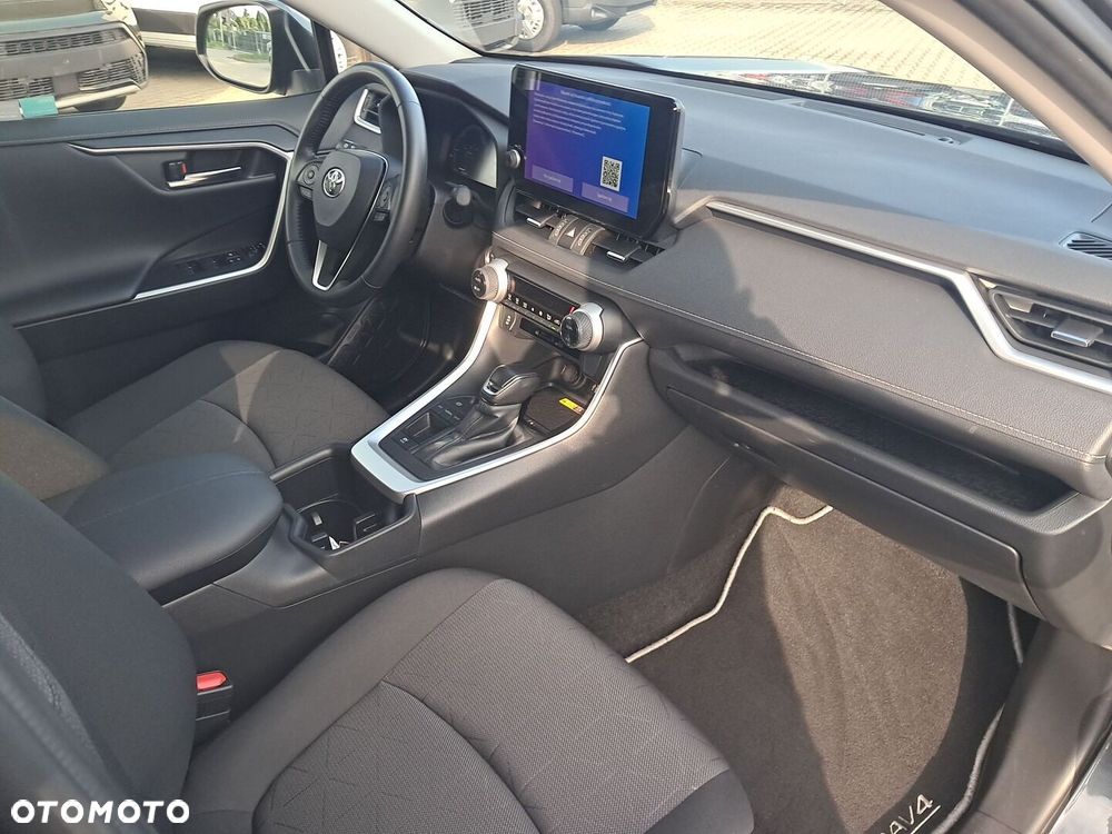 Toyota RAV4 - 10