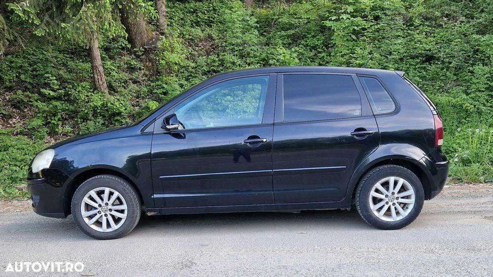 Volkswagen Polo 1.6 Tour - 10