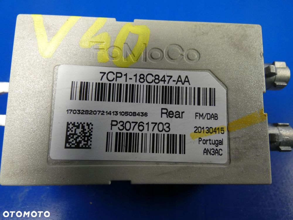 VOLVO V40 II S60 V60 WZMACNIACZ ANTENY RADIA - 2