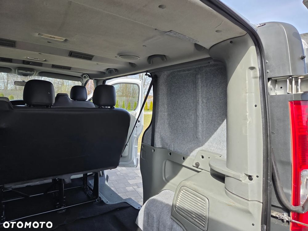Renault Trafic - 17
