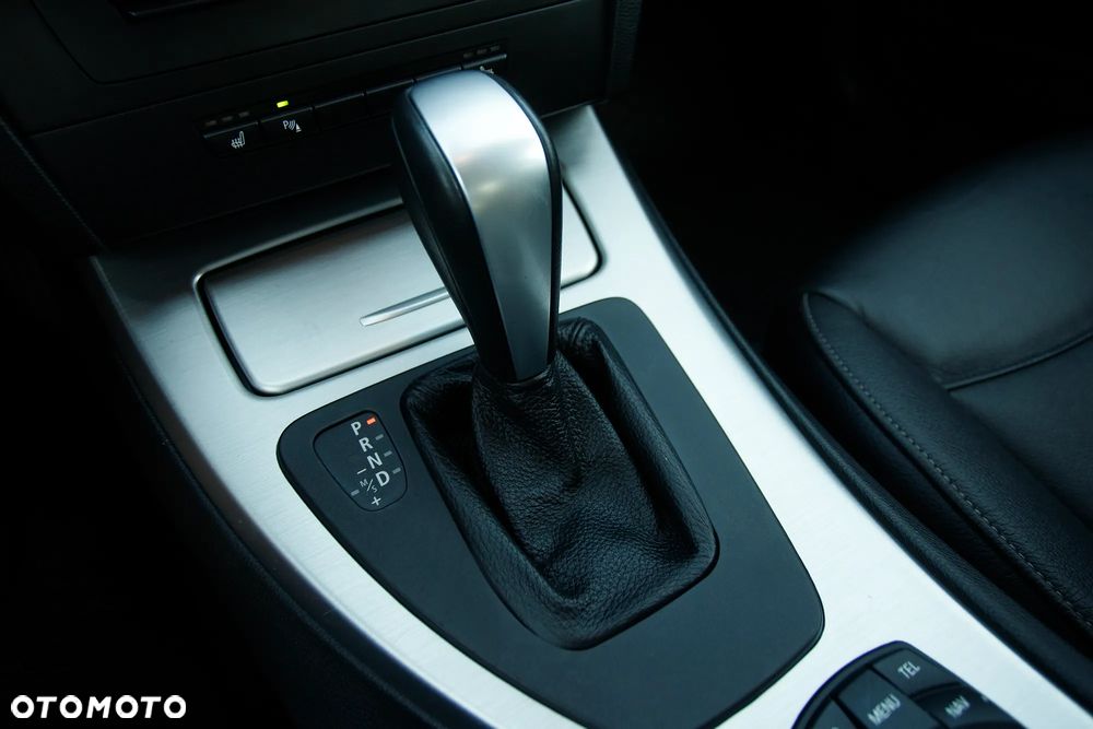 BMW Seria 3 318i Edition Sport - 22