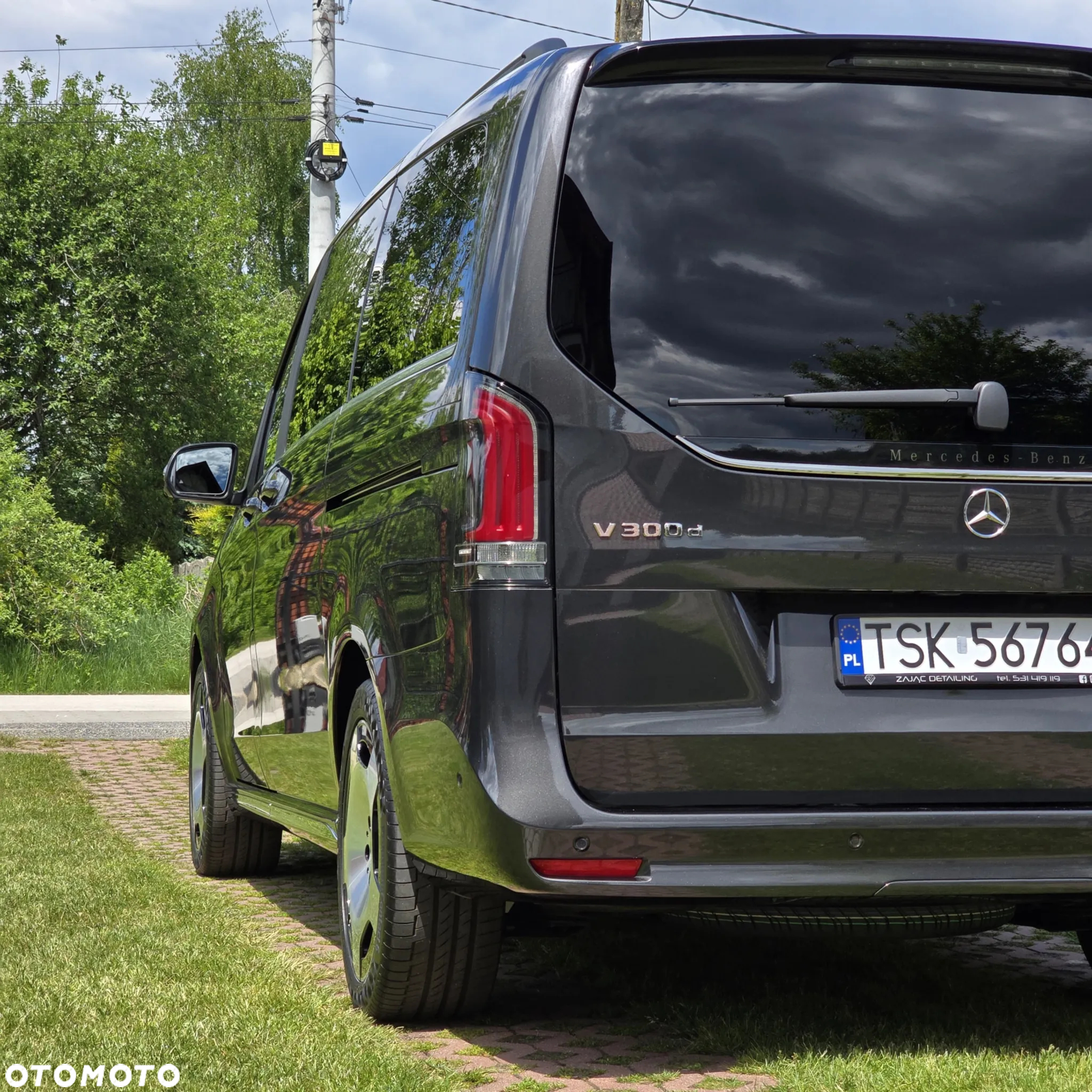 Mercedes-Benz Klasa V 300 d 4-Matic 9G-Tronic Exclusive (d³ugi) - 26