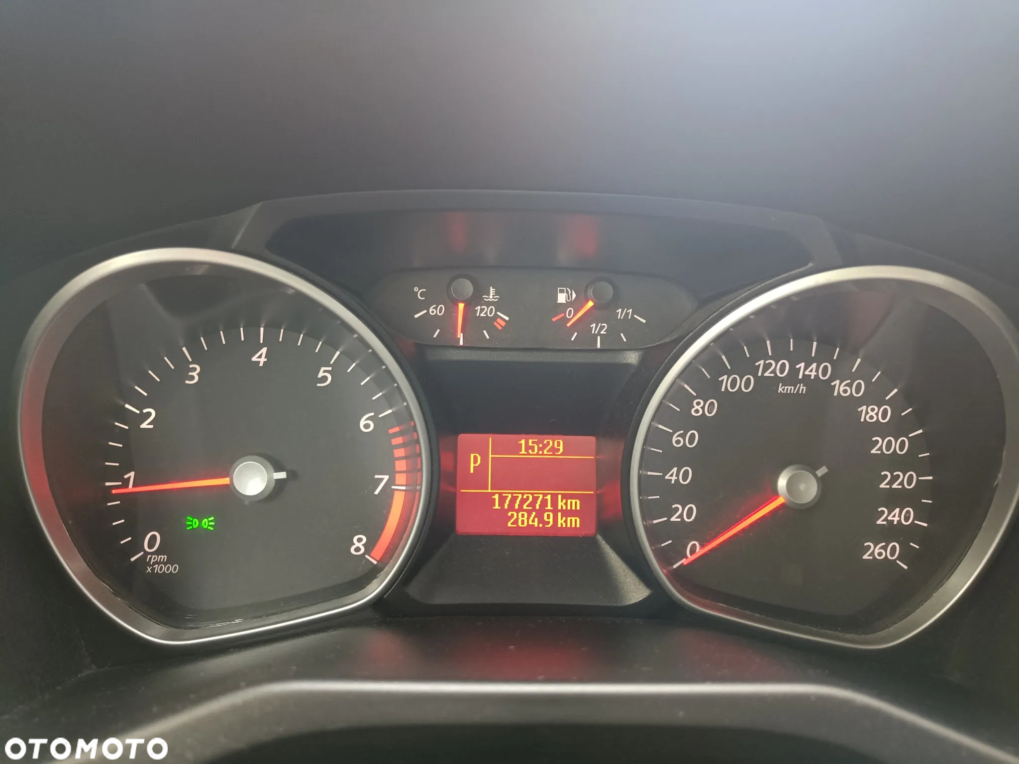 Ford Mondeo 2.3 Ghia - 10