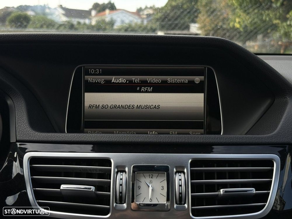 Mercedes-Benz E 300 Bluetec Hybrid Avantgarde - 12