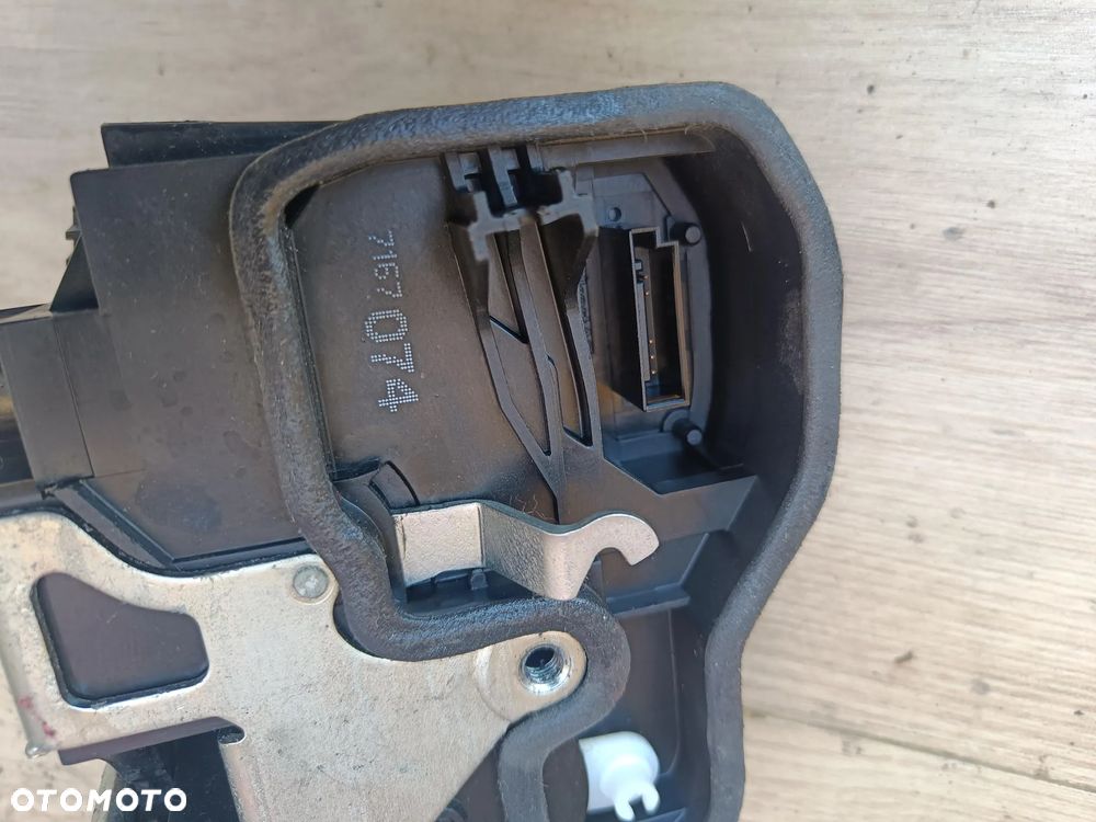 BMW E60 E61 ZAMEK DRZWI PRAWY PRZÓD PRZEDNI 7167074 EUROPA - 3