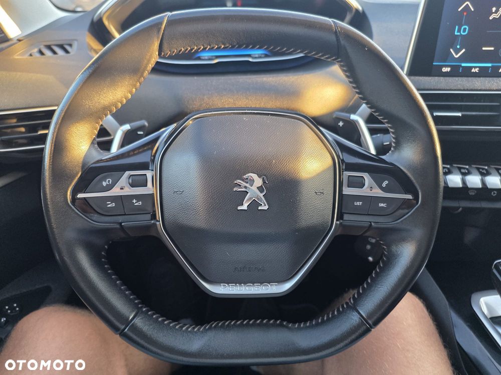 Peugeot 3008 1.2 PureTech Active S&S EAT8 - 14