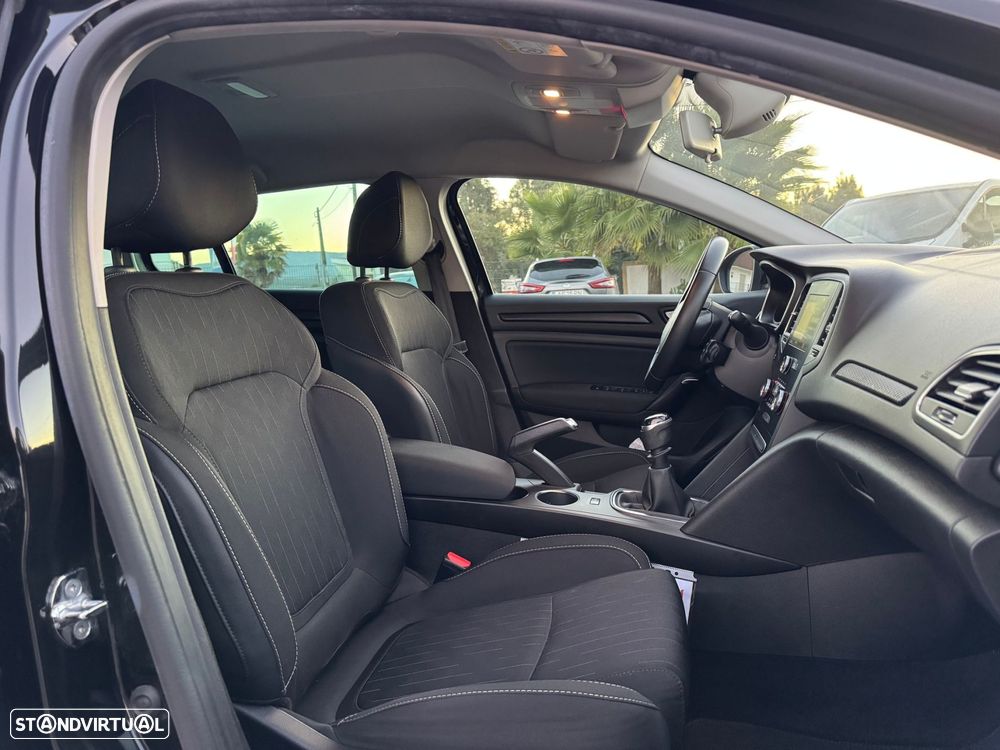 Renault Mégane Sport Tourer 1.5 Blue dCi Limited - 20