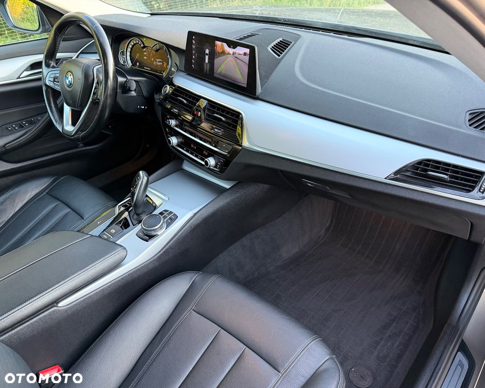 BMW Seria 5 520d xDrive Luxury Line sport - 6