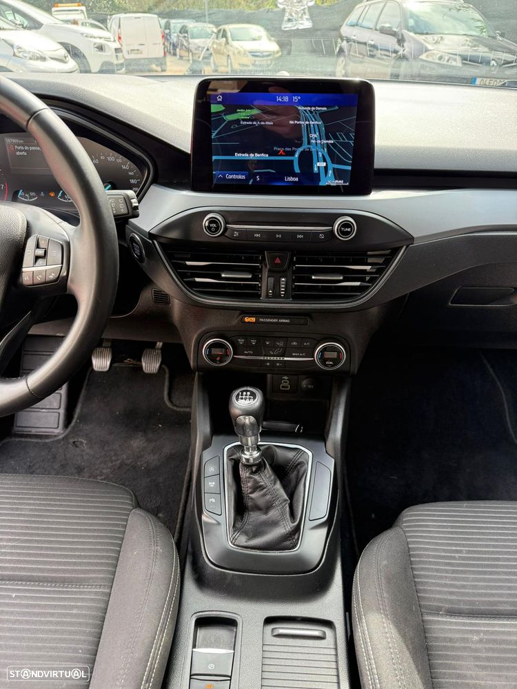 Ford Focus 1.0 EcoBoost S&S TITANIUM X - 14