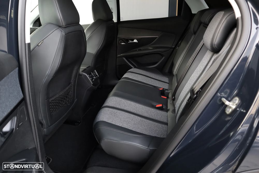 Peugeot 3008 PureTech 130 Stop & Start GPF EAT8 Roadtrip - 10