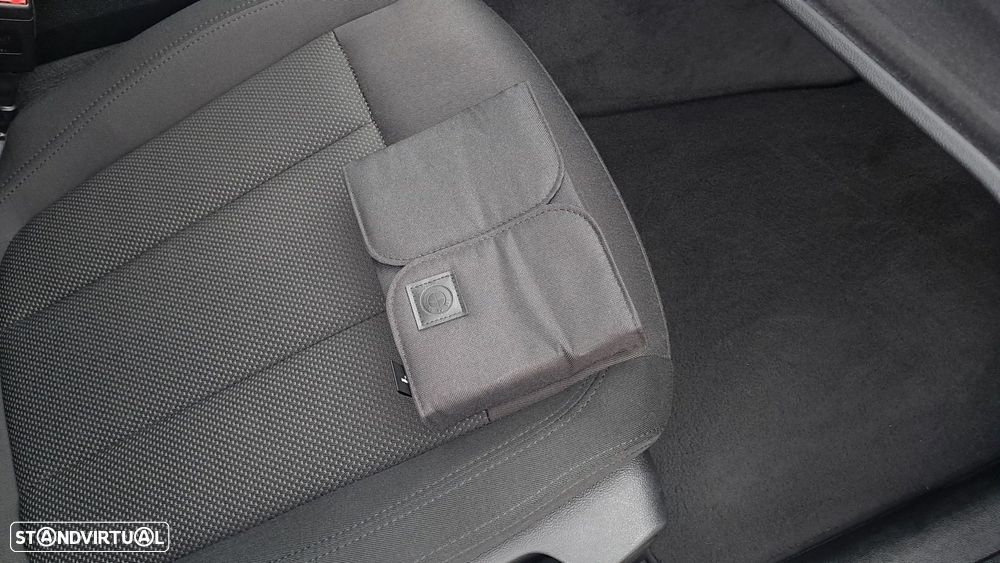 BMW 330 e Corporate Edition Auto - 43