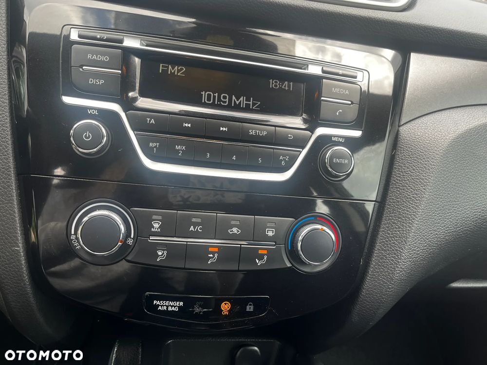 Nissan Qashqai 1.2 DIG-T Acenta - 26