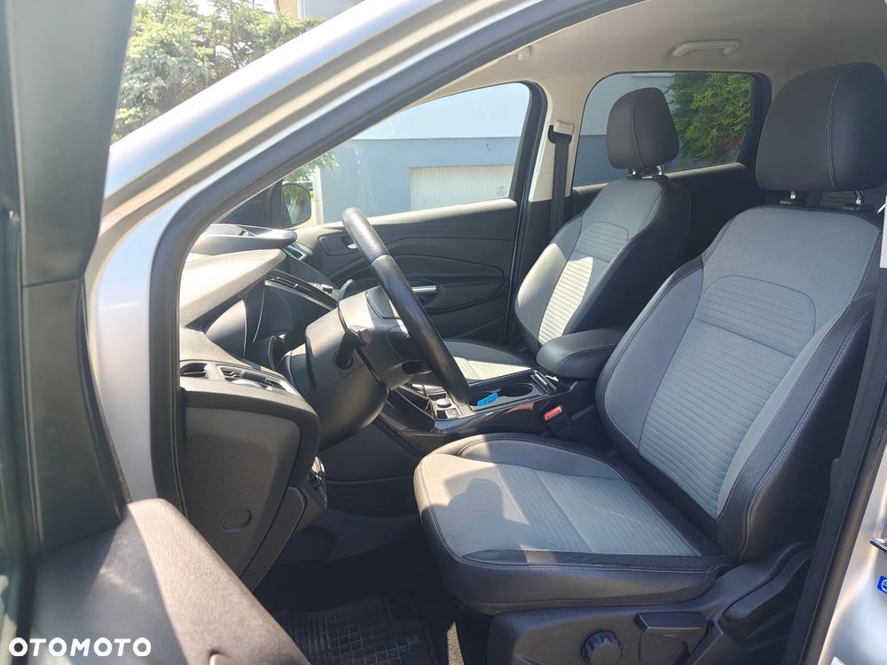 Ford Kuga 2.0 TDCi 4x2 Titanium - 7