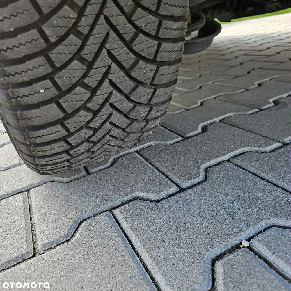 Ford Transit Connect - 22