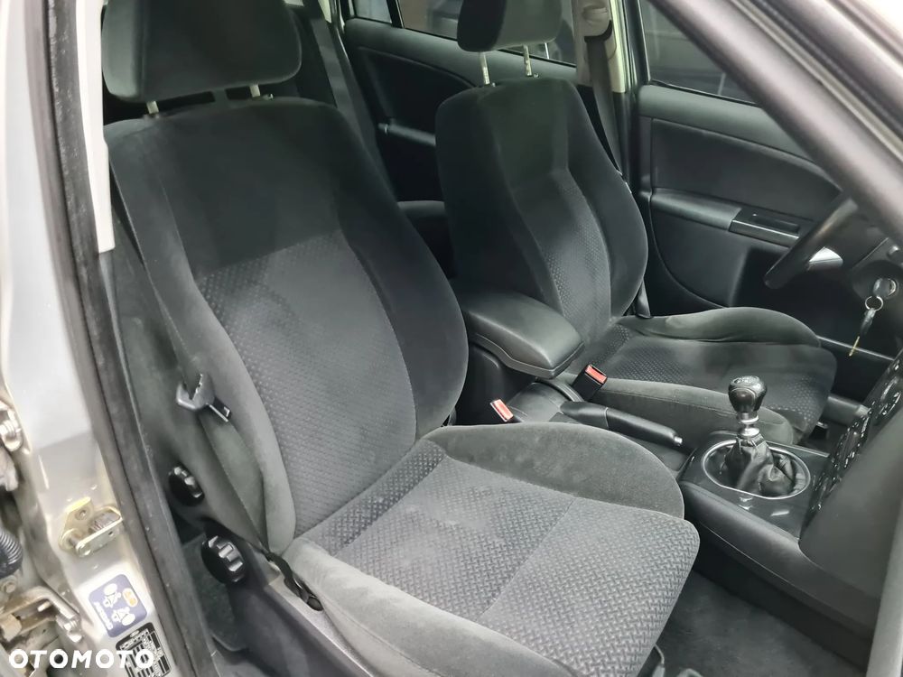 Ford Mondeo 1.8 Ghia X - 28