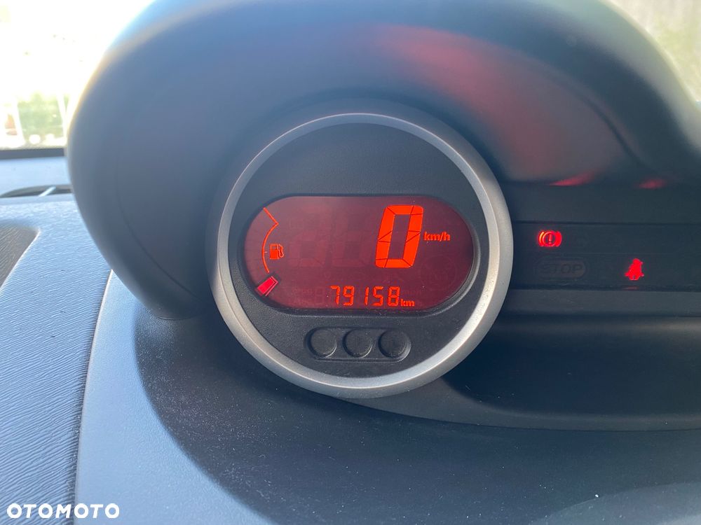 Renault Twingo 1.2 16V Access - 10