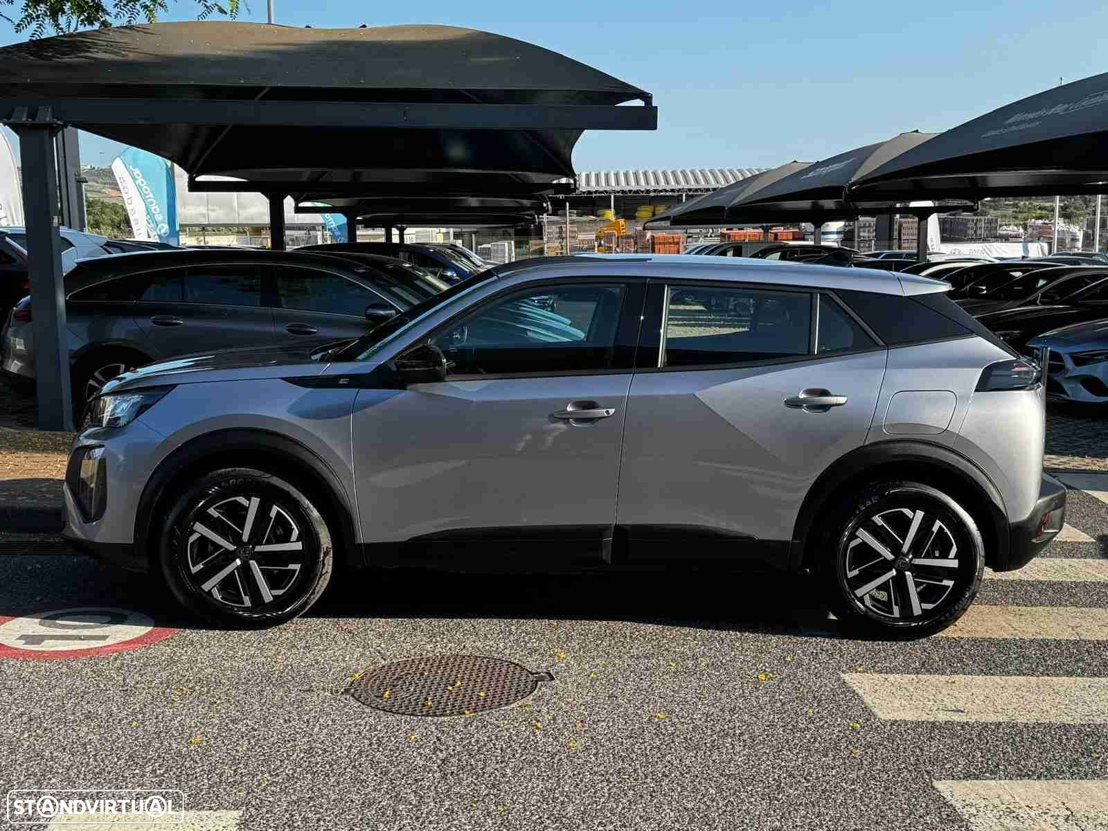 Peugeot e-2008 54 kWh Active - 3