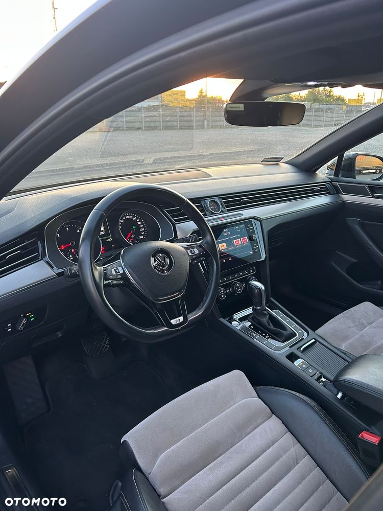 Volkswagen Passat - 6