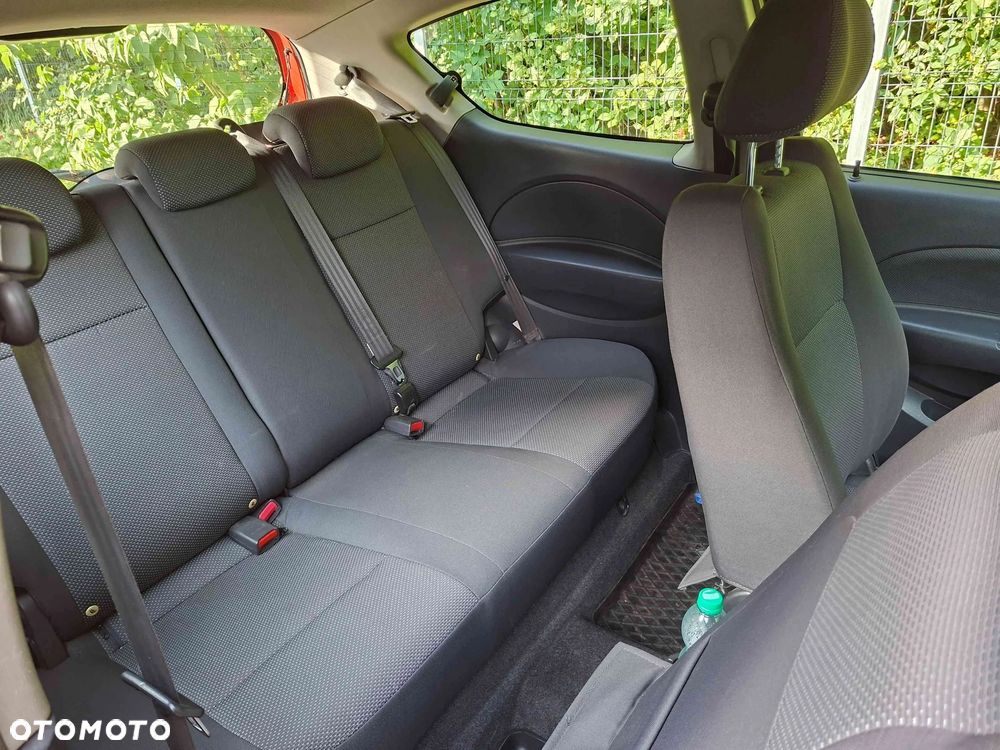 Chevrolet Aveo 1.2 16V Base - 10