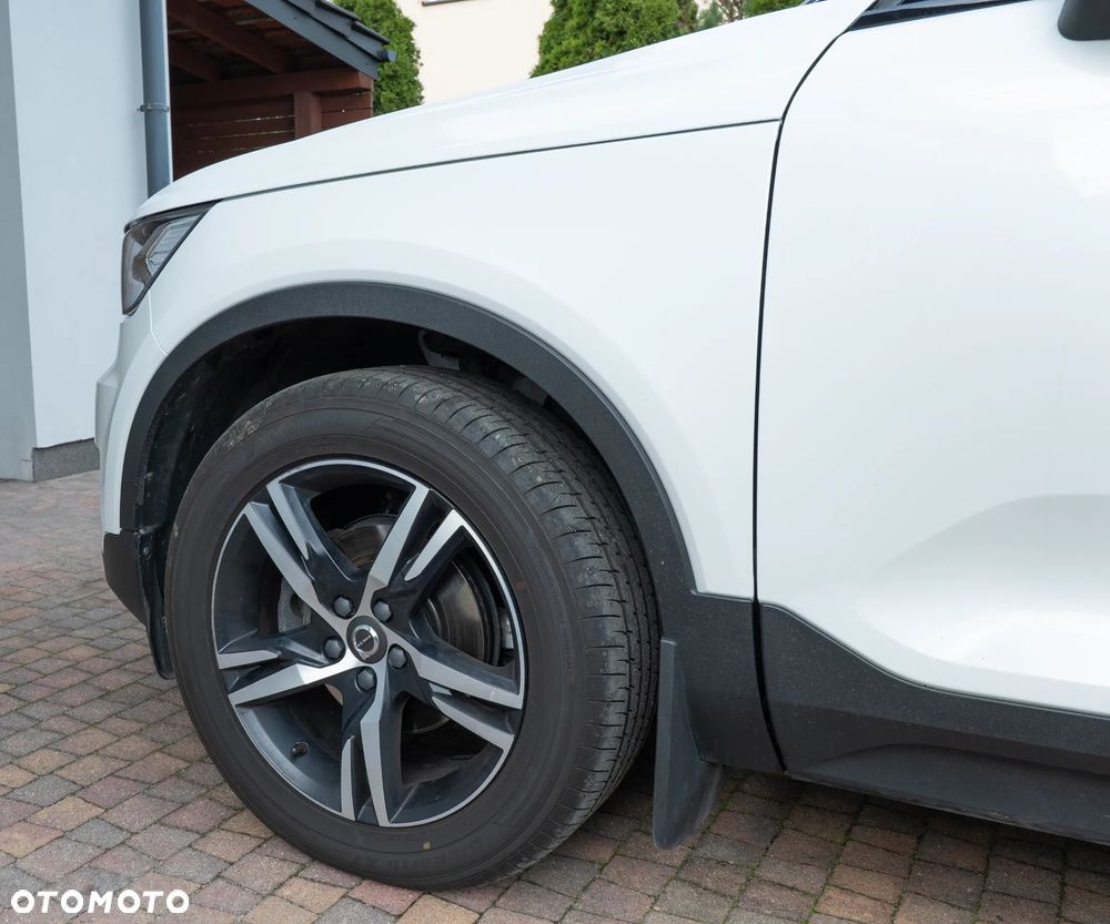 Volvo XC 40 D3 Geartronic R-Design - 11