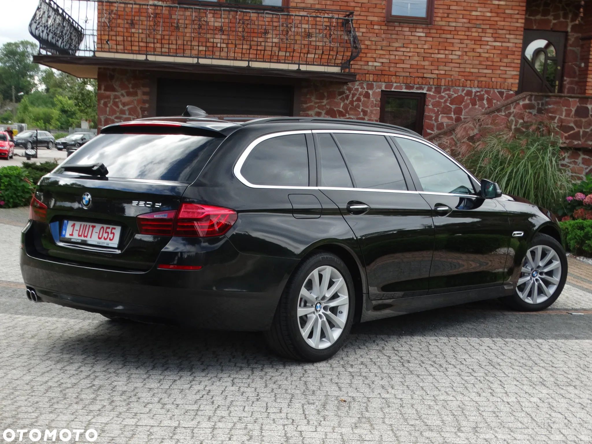 BMW Seria 5 520d xDrive Touring Luxury Line - 11