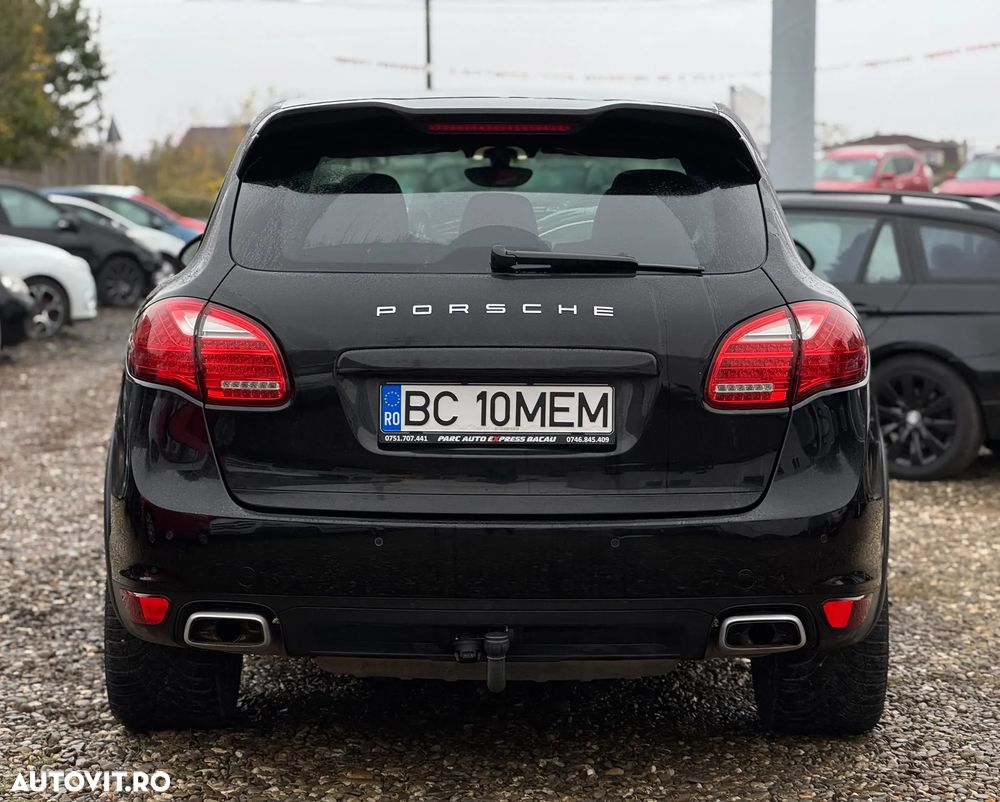 Porsche Cayenne - 22