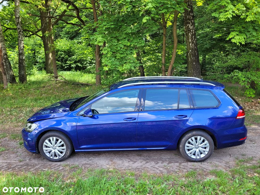 Volkswagen Golf 1.6 TDI Sound - 23