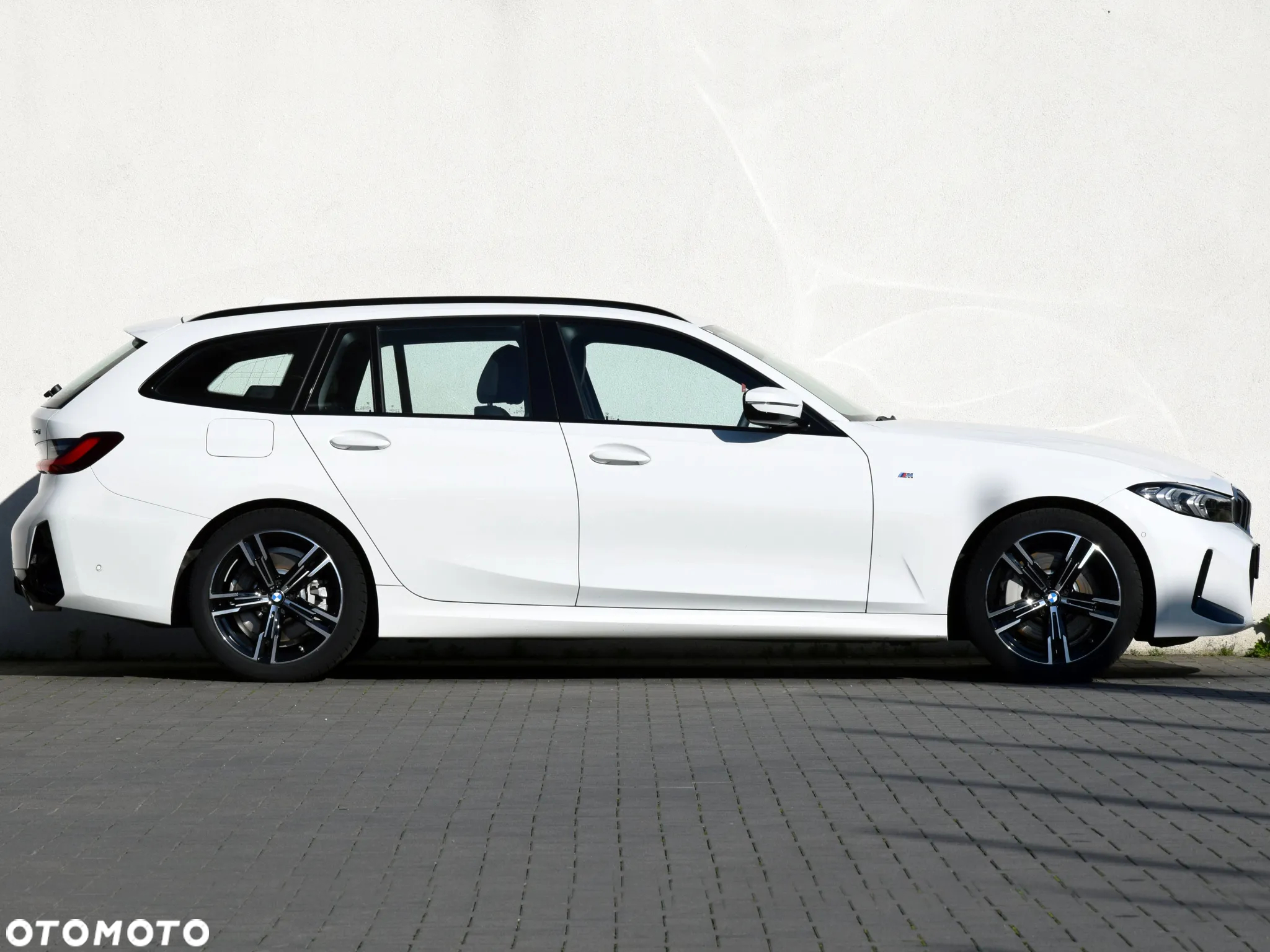 BMW Seria 3 330i M Sport - 3