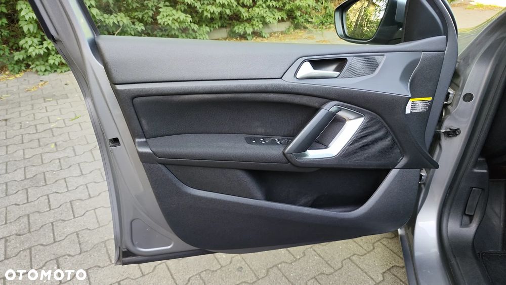 Peugeot 308 BlueHDi 150 Stop & Start Allure - 21
