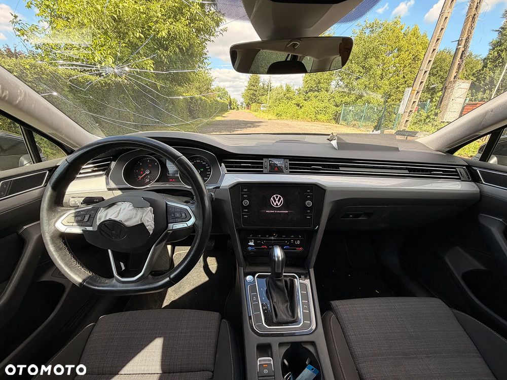 Volkswagen Passat 2.0 TDI EVO Elegance DSG - 6