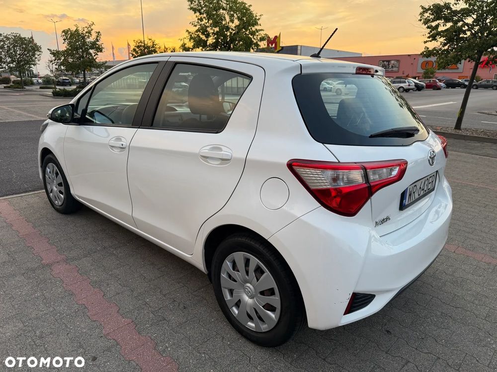Toyota Yaris 1.0 VVT-i - 4