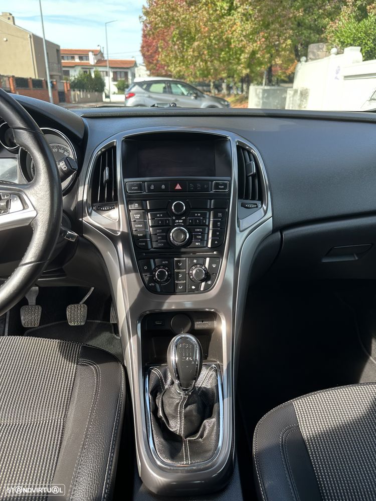 Opel Astra 1.7 CDTi Cosmo - 8