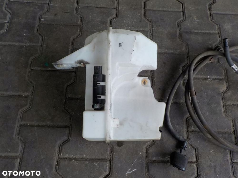 VW T5 ZBIORNICZEK SPRYSKIWACZY SZYB  REFLEKTORÓW LAMP POMPKA DYSZE - 5