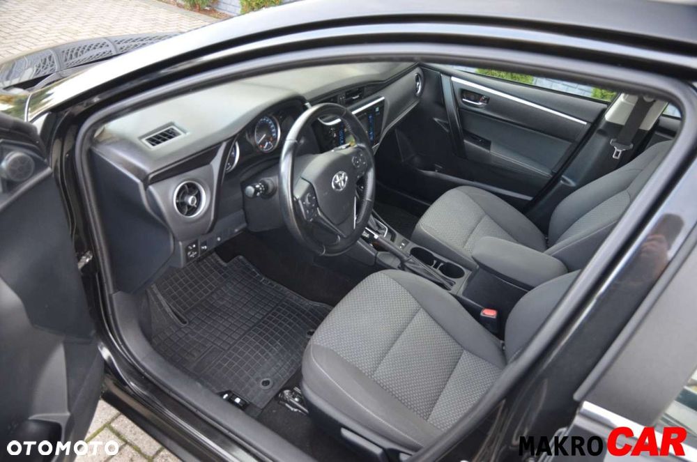 Toyota Corolla - 5