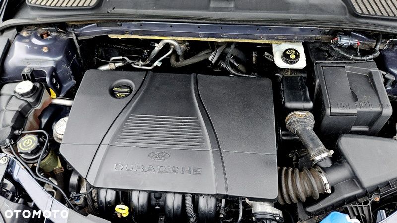 Ford Mondeo 2.0 Ghia - 29