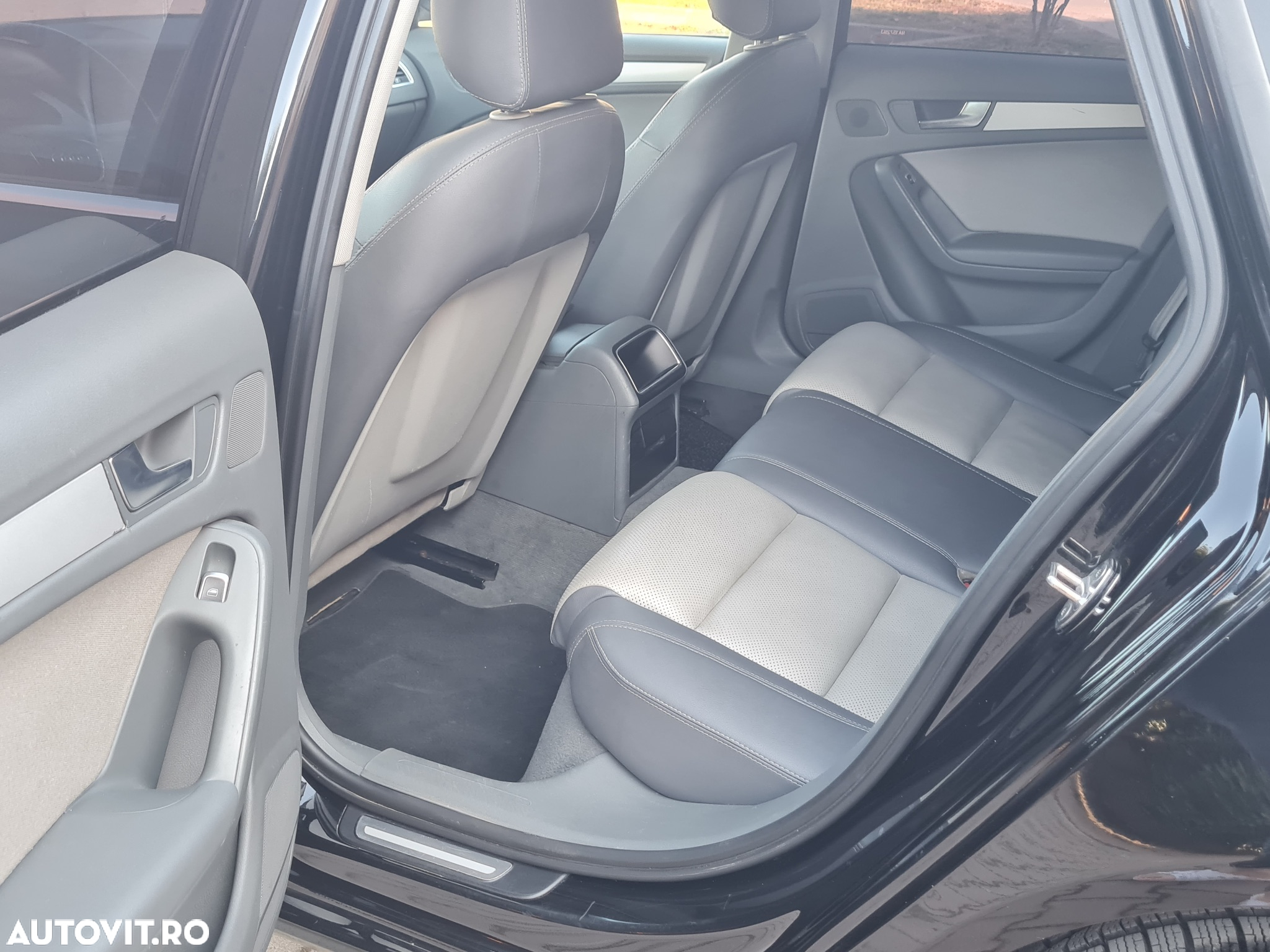 Audi A4 2.0 TDI DPF clean diesel multitronic Attraction - 11