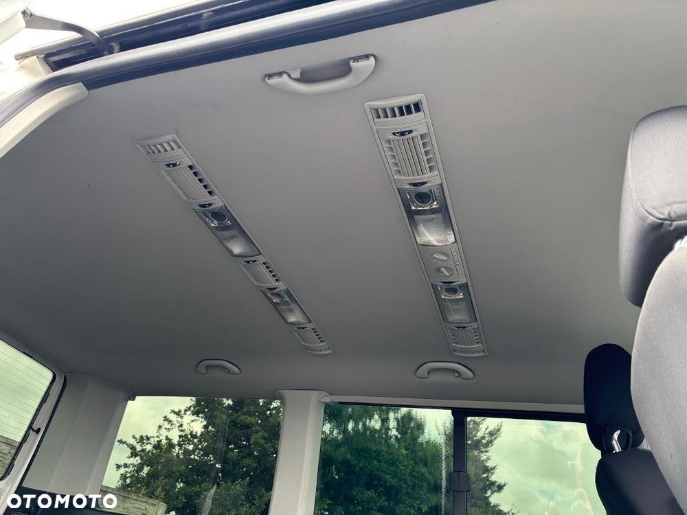 podsufitka kompletna nawiewy lampki oświetlenie vw multivan t5 lift 2015r - 2