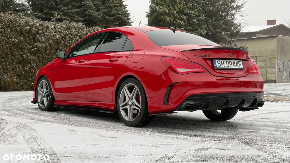 Mercedes-Benz CLA 250 7G-DCT AMG Line - 5
