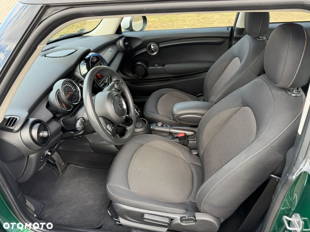 MINI Cooper Standard - 15