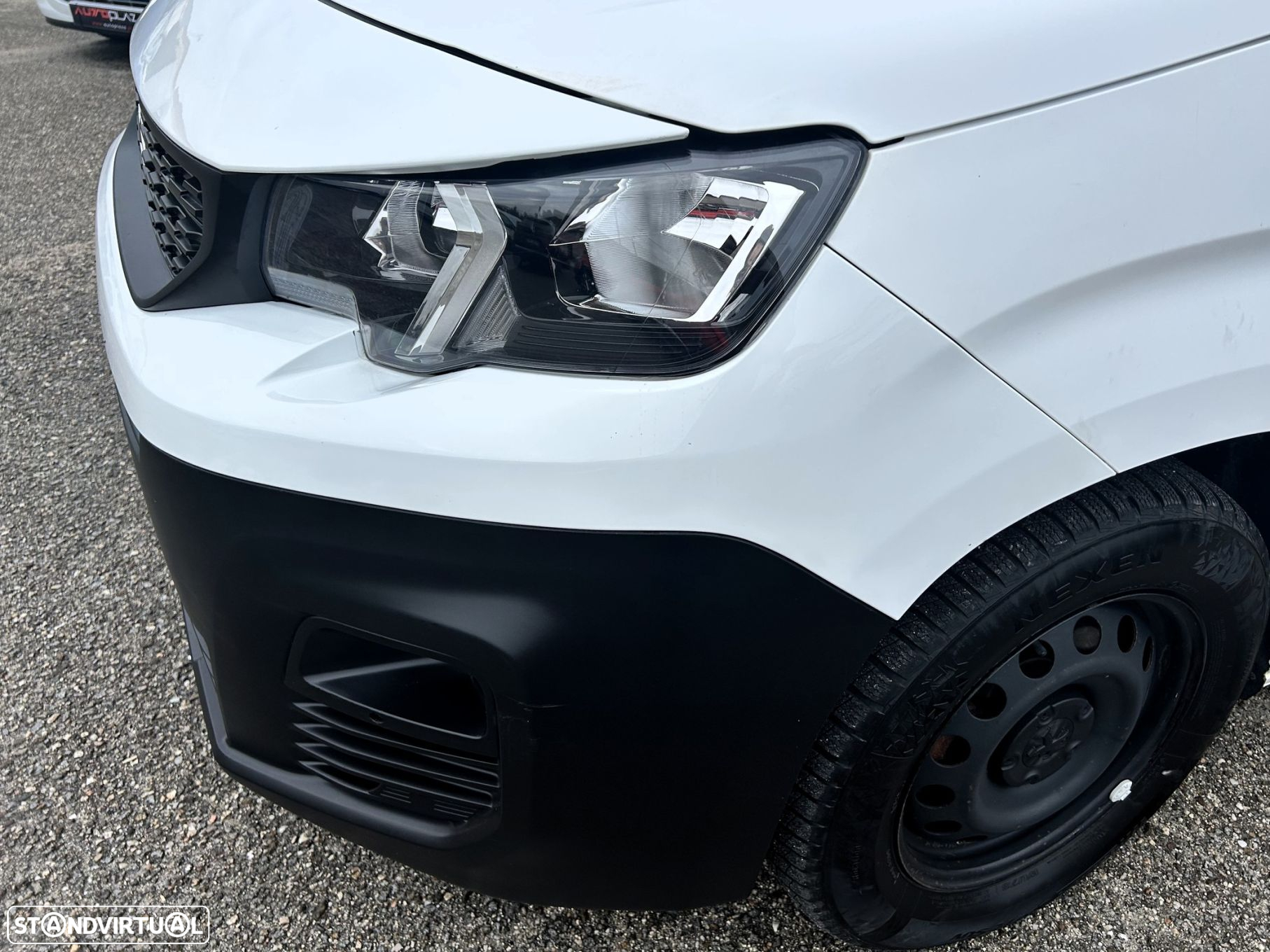 Peugeot Partner 1.5 BlueHDi Asphalt Longa - 9