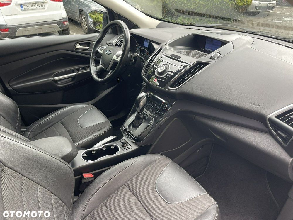 Ford Kuga - 24