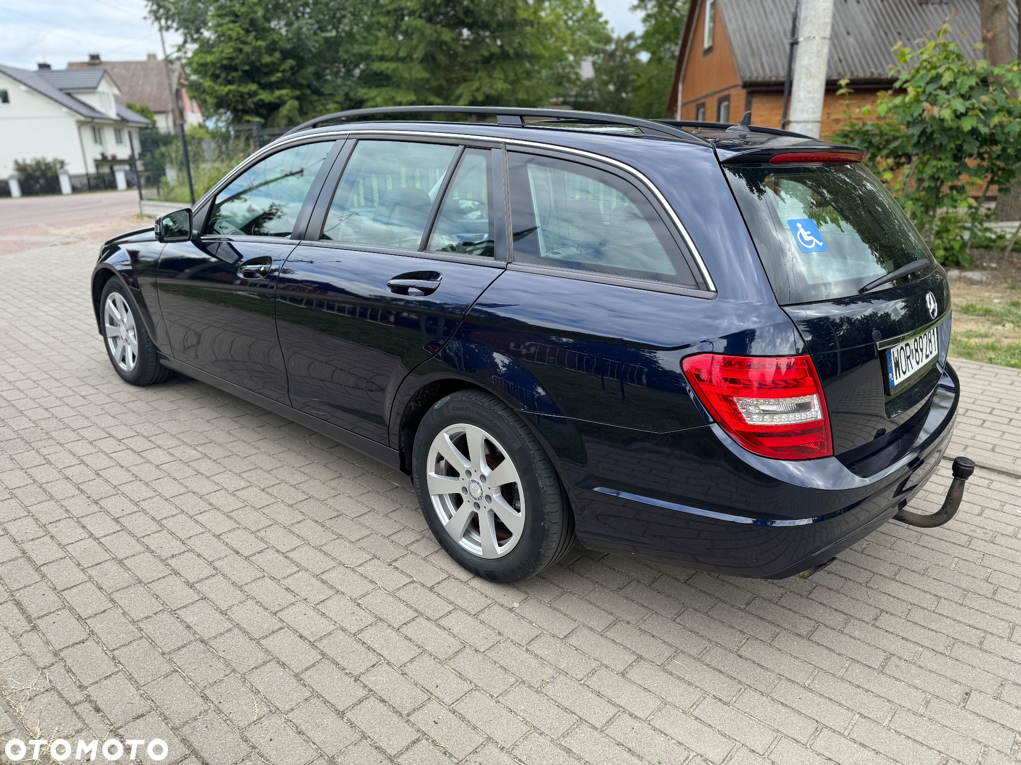 Mercedes-Benz Klasa C 180 T CDI DPF (BlueEFFICIENCY) - 4