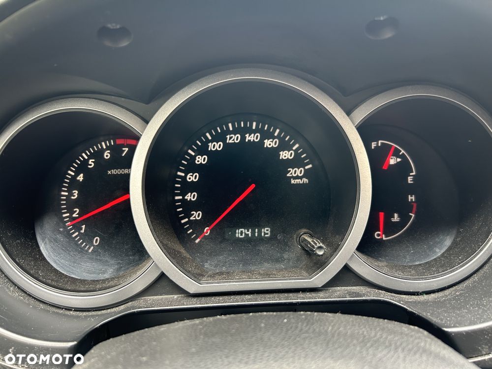 Suzuki Grand Vitara 1.6 - 12